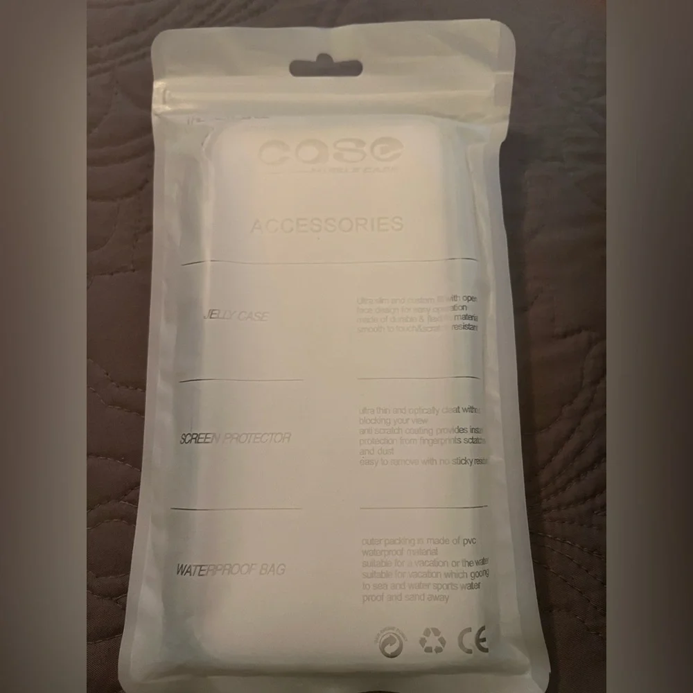 APPLE iPhone, 14 plus case wireless charging capability NEW